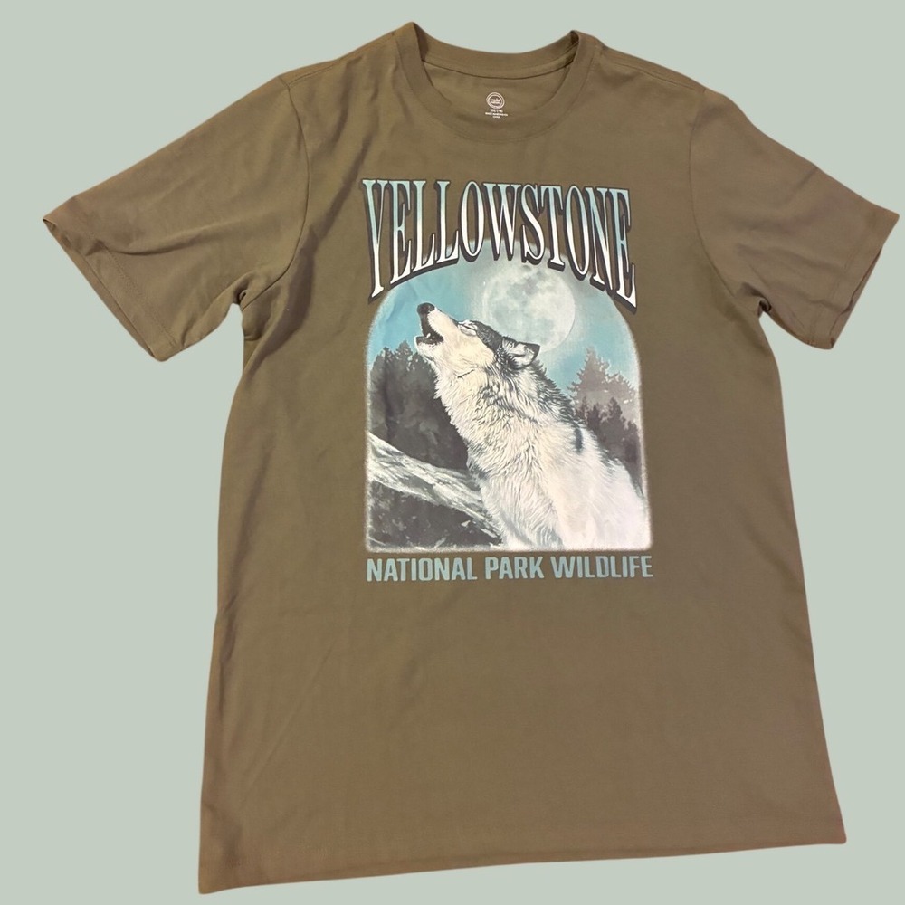 Wonder Nation Yellowstone National Park Wolf Graphic Tee Olive Green XXL 18